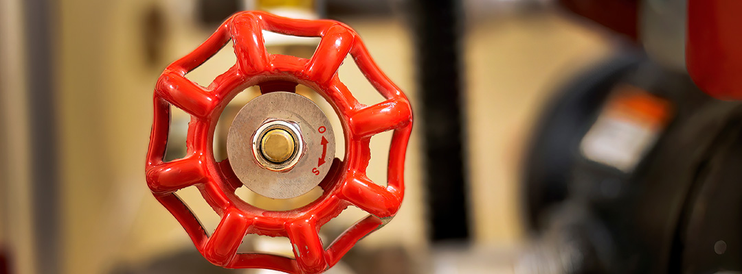 ウォーターハンマー(水撃現象)の原因と対策方法!発生を防ぐ運用についてご紹介